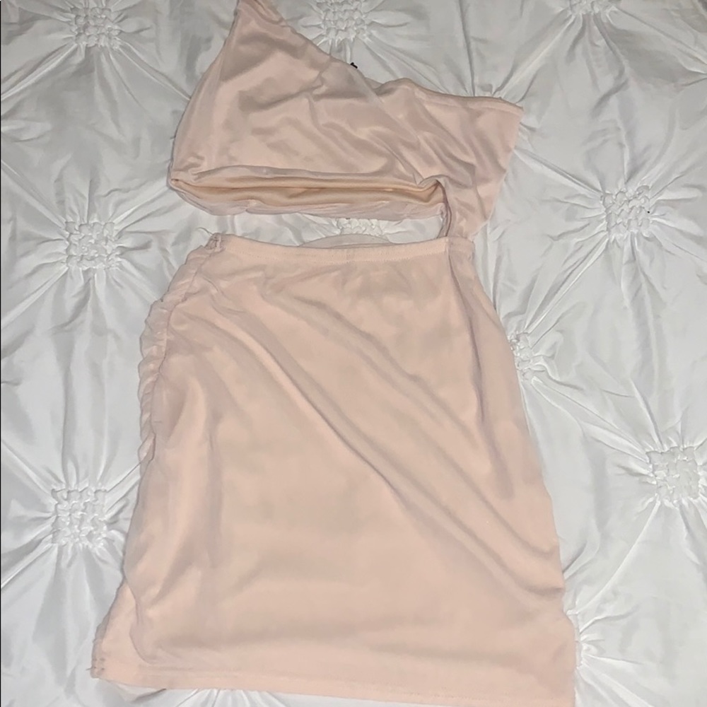 Tan split dress - Picture 2 of 2